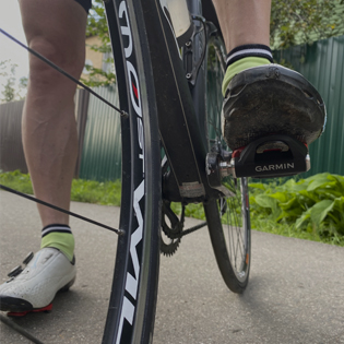 Измерение мощности вращения педалей и повышение эффективности тренировок с велостанком Tacx